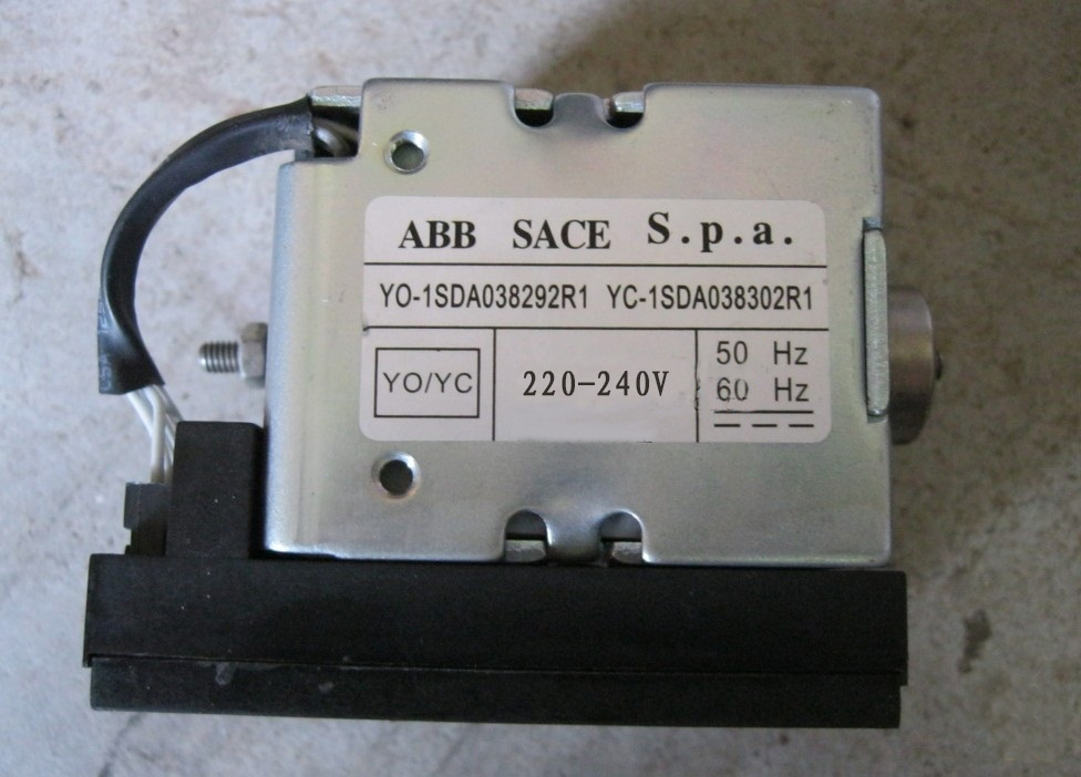 abb断路器脱扣线圈