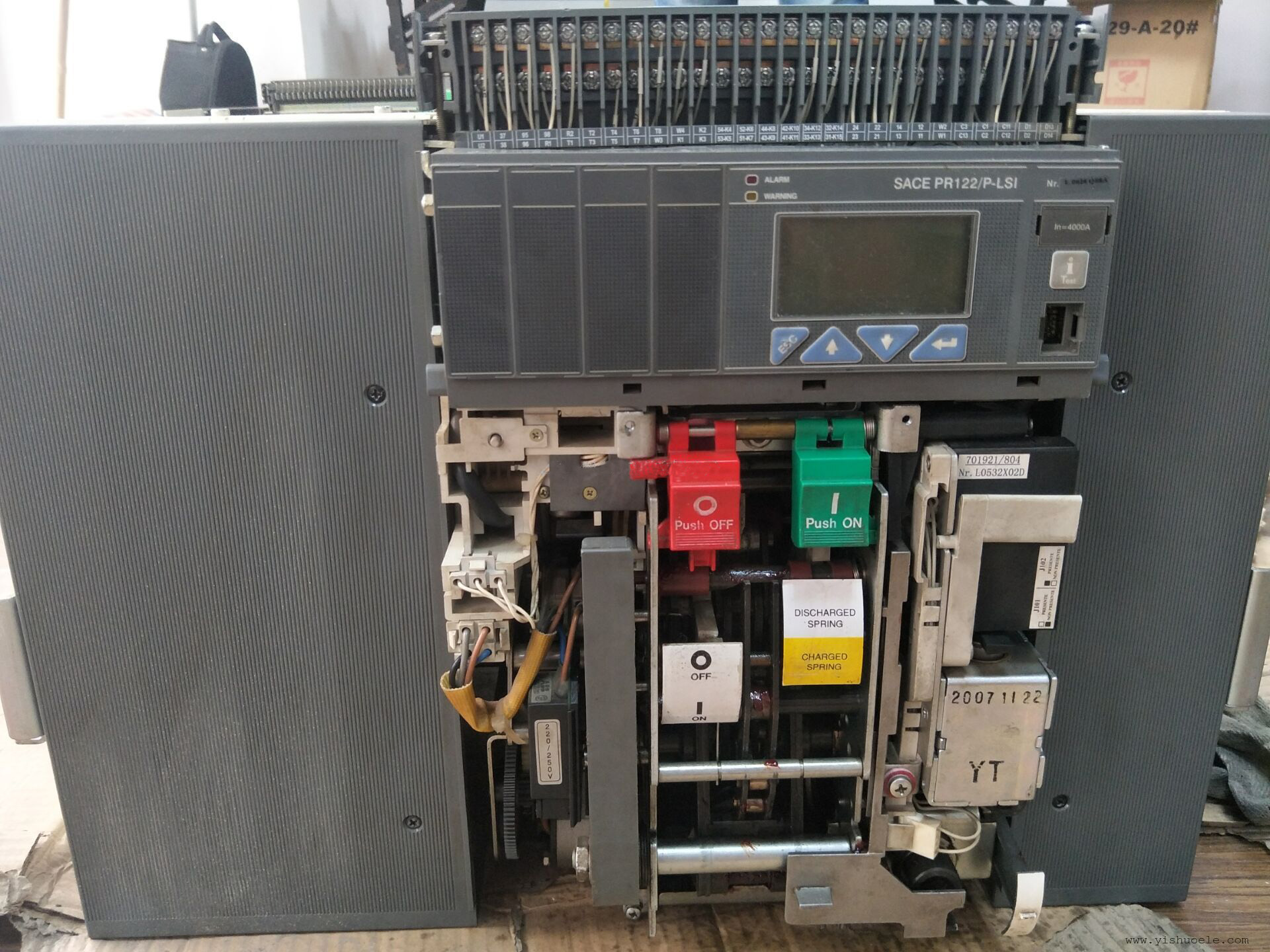 ABB框架断路器维修